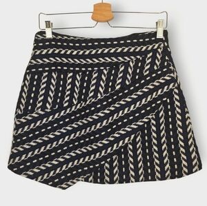 Haute Rogue Susan chevron-knit mini skirt Women's Sz. M asymmetrical overlay